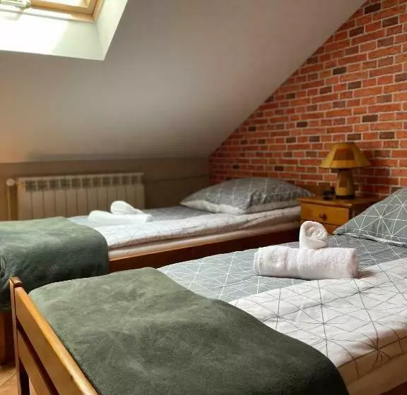 ホテル Restauracja Rozmarzyn