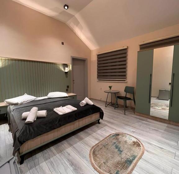 هتل Sheki Hilal Boutigue