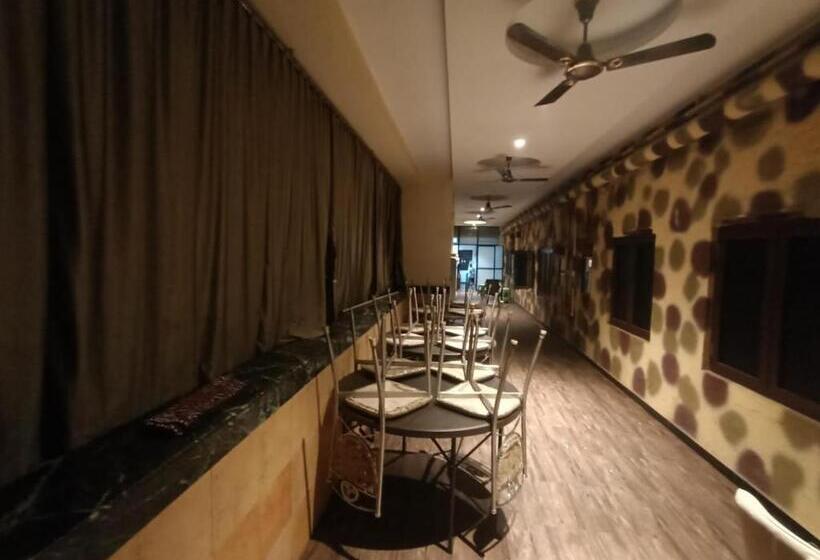 Отель Shubham Inn