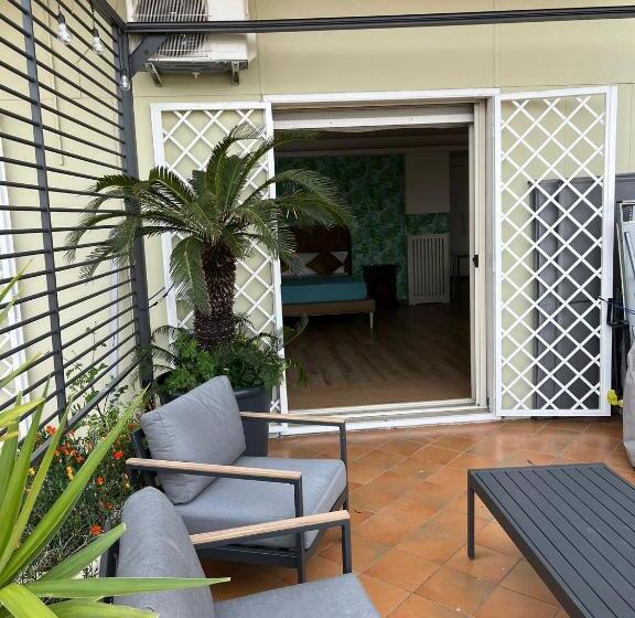 پانسیون Posillilux