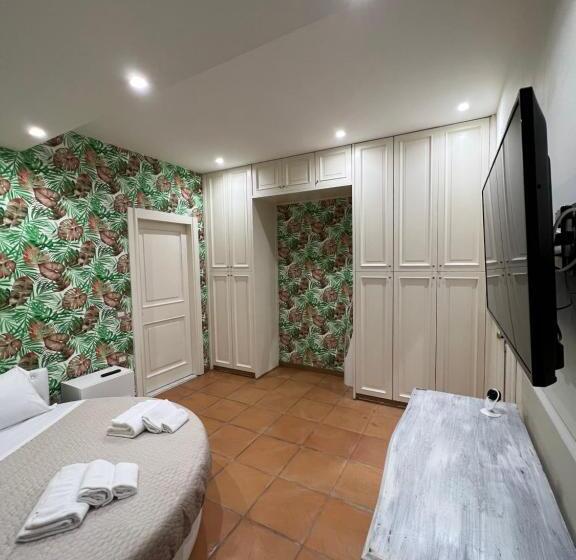 پانسیون Posillilux