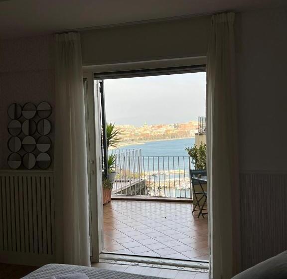 پانسیون Posillilux