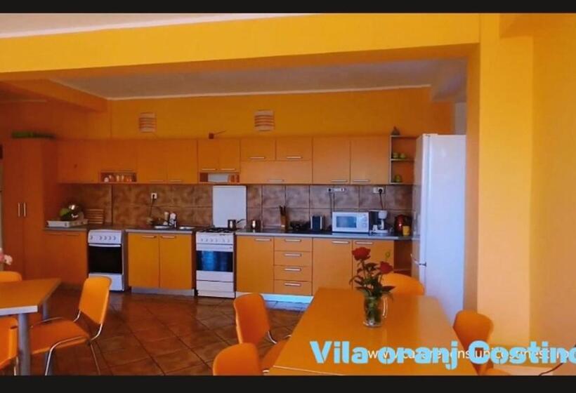 پانسیون Vila Oranj