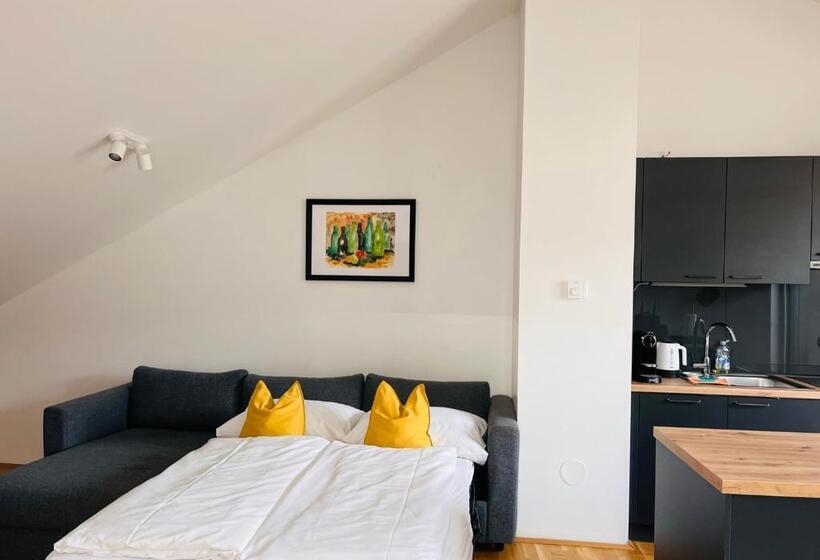 Apstay Eggenberg I Self Check In I Parking Option