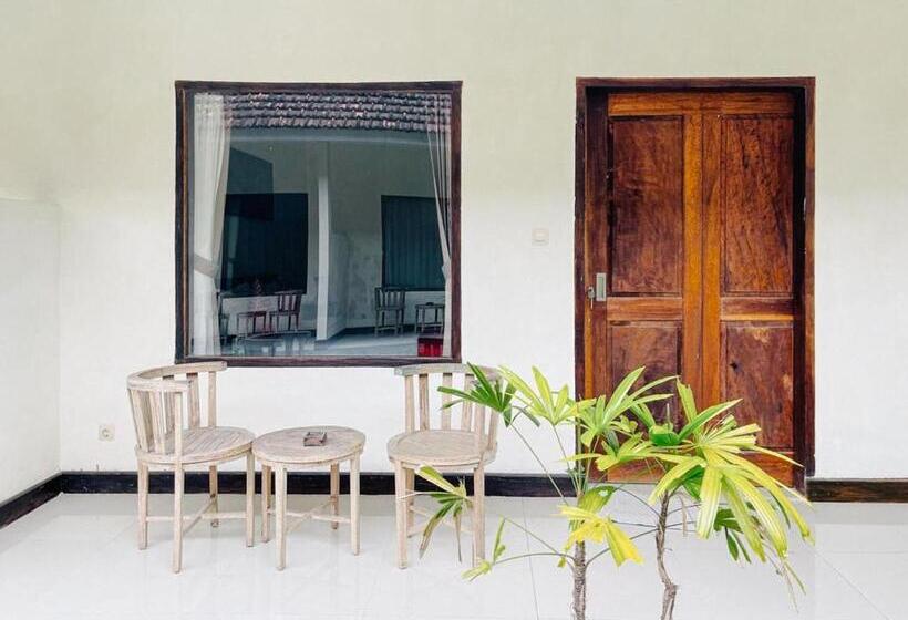 Nocleg ze śniadaniem Reddoorz Near Pantai Selong Belanak