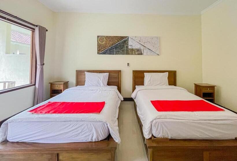 Bed and Breakfast Reddoorz Near Pantai Selong Belanak