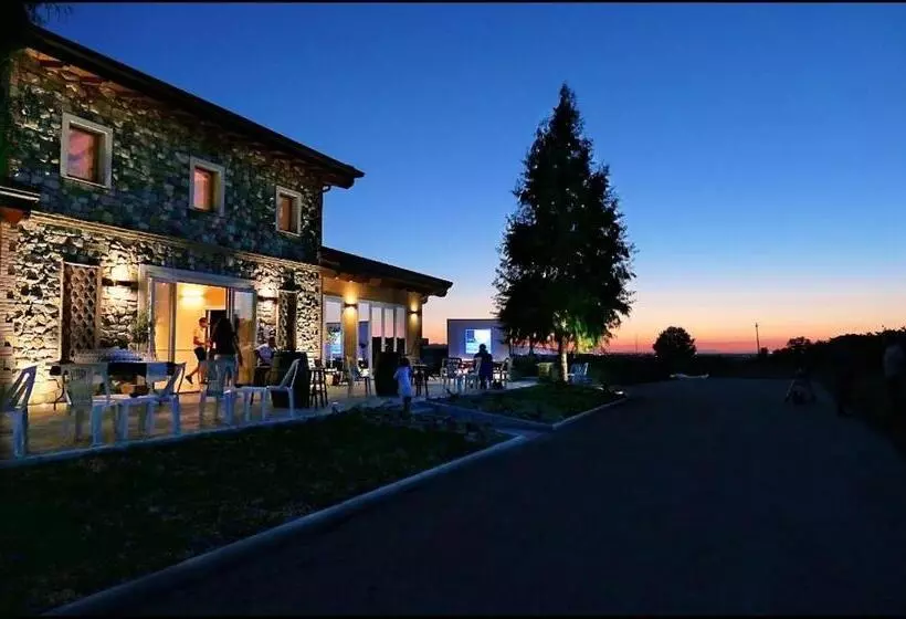 ホテル Agriturismo E Acetaia La Vedetta