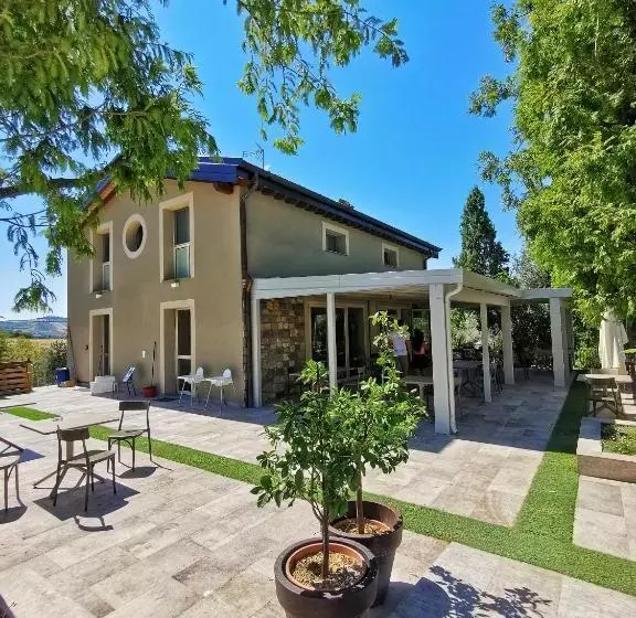 ホテル Agriturismo E Acetaia La Vedetta