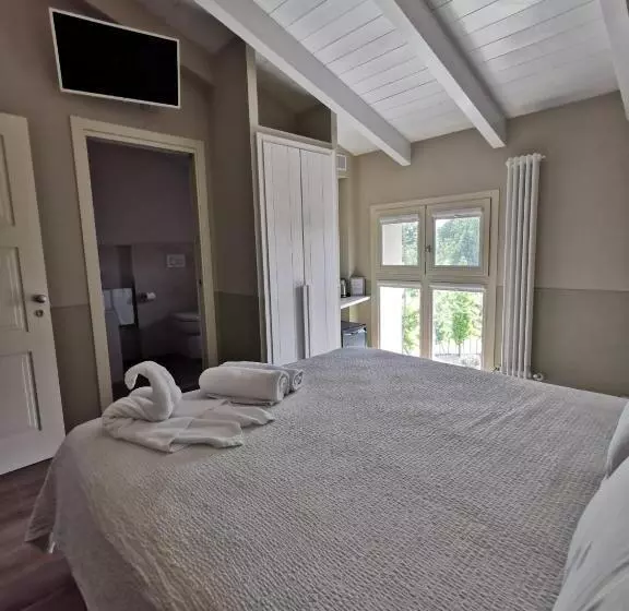 ホテル Agriturismo E Acetaia La Vedetta