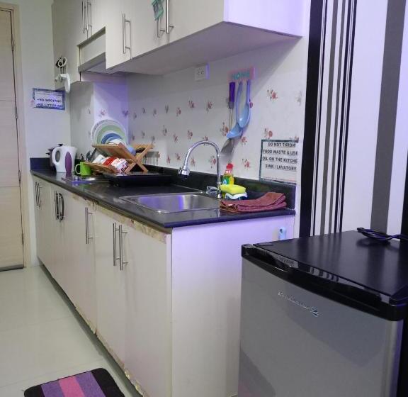 Hotel King Of Kings At Sea Residences