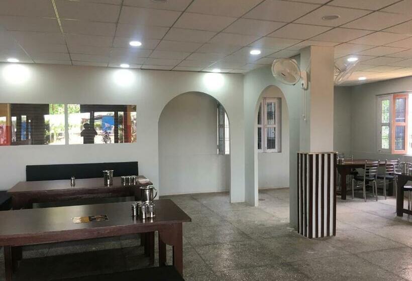 Hotel Oyo Home 83298 Master