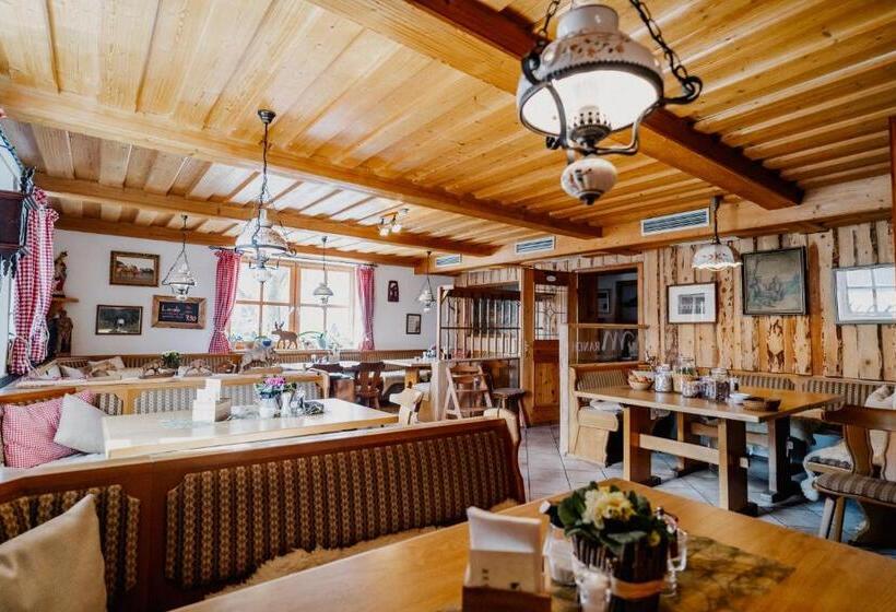 Landhotel Zum Matthiasl