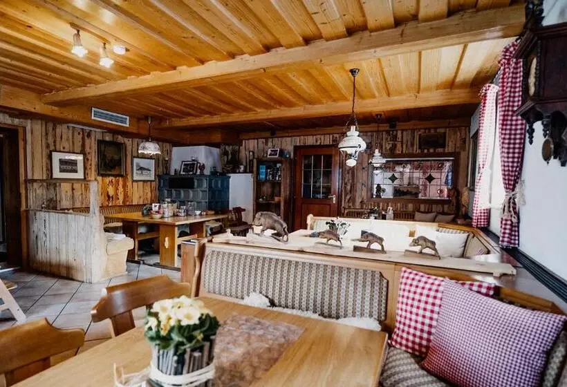 Landhotel Zum Matthiasl