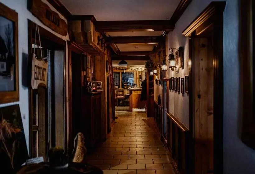 Landhotel Zum Matthiasl