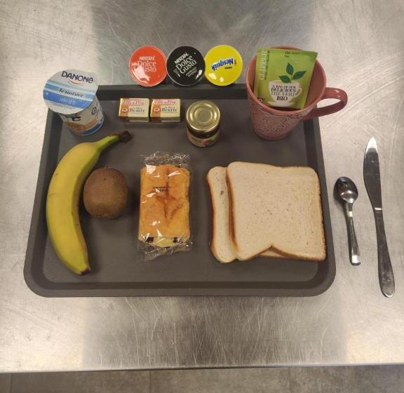 بنسيون Domaine Le Caprougeat