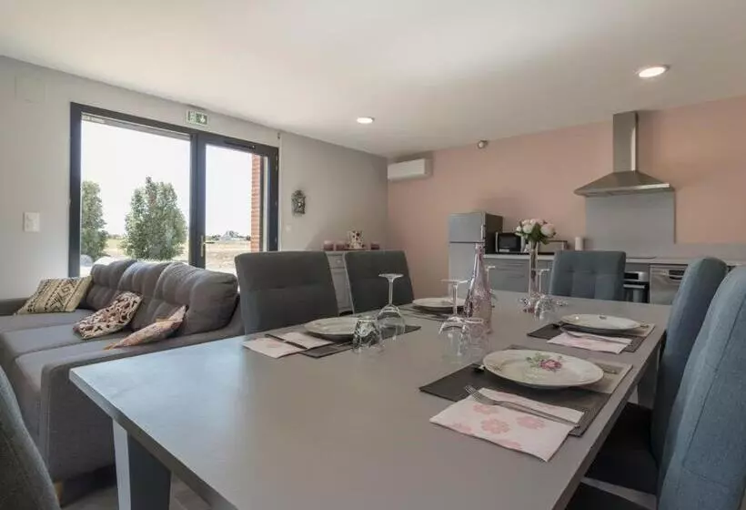 Majatalo Domaine Le Caprougeat