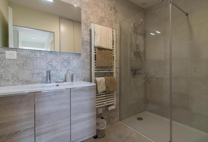 بنسيون Domaine Le Caprougeat