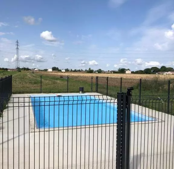 Majatalo Domaine Le Caprougeat