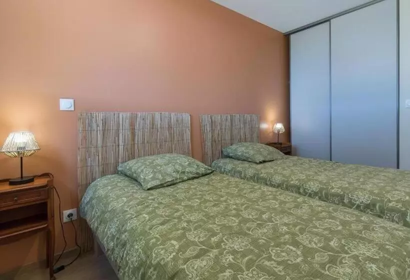 Majatalo Domaine Le Caprougeat