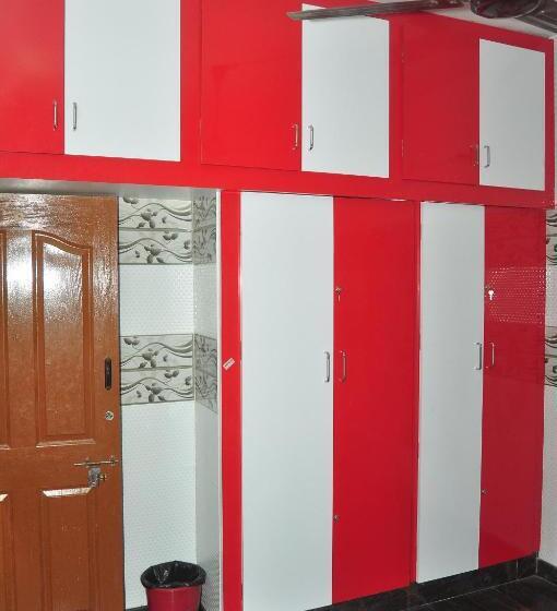 Pension (Hôtel basse catégorie) Feels Like Home