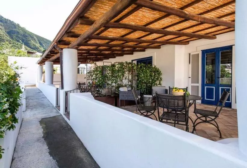 Majatalo Vico San Lorenzo   Camere A Salina