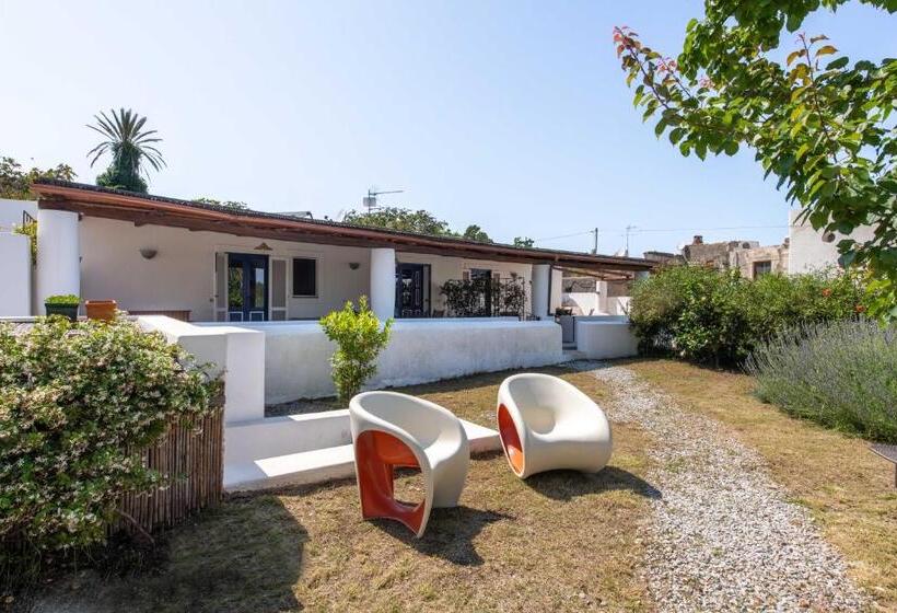 Pensjonat Vico San Lorenzo Camere A Salina