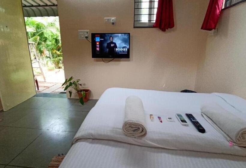 ペンション Wow Farm House