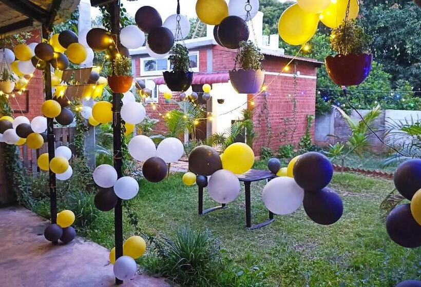 ペンション Wow Farm House