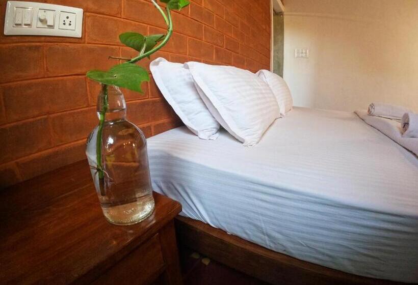 ペンション Wow Farm House