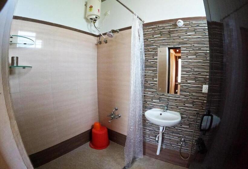 ペンション Wow Farm House