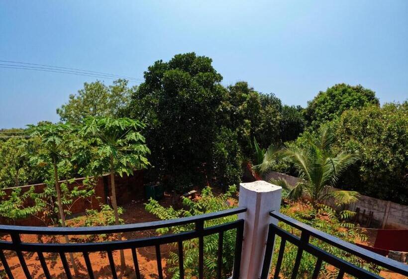 ペンション Wow Farm House