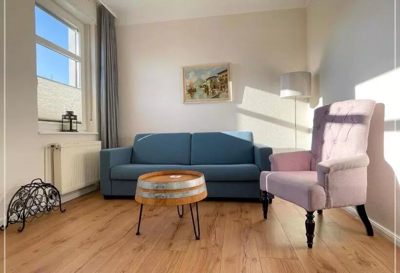 Saar Apartments