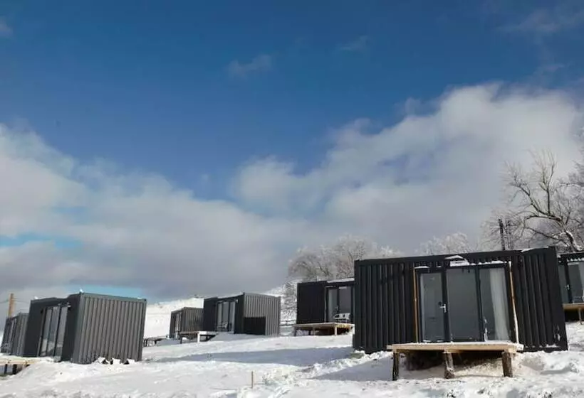 Ursa Mica Glamping Resort