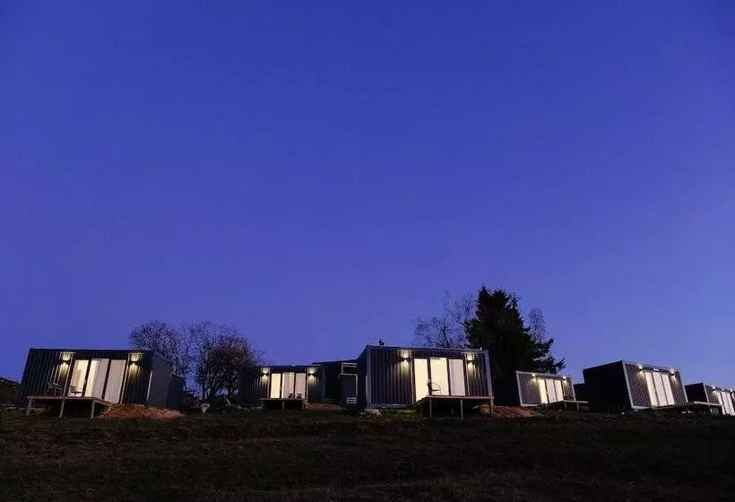 Ursa Mica Glamping Resort