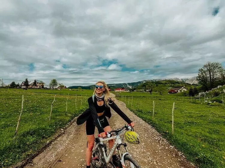 Ursa Mica Glamping Resort