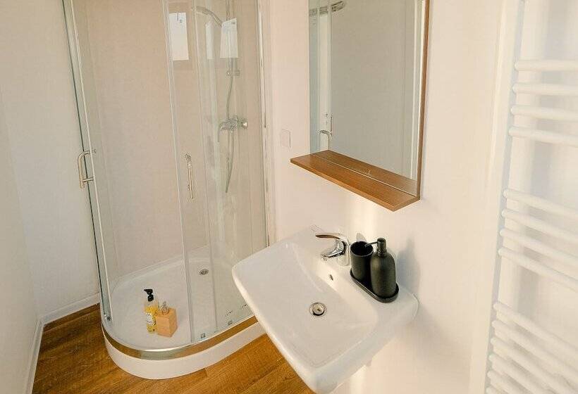 Ursa Mica Glamping Resort