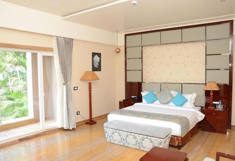 7 Seasons Resort & Spa