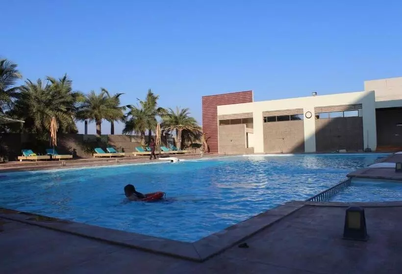 7 Seasons Resort & Spa