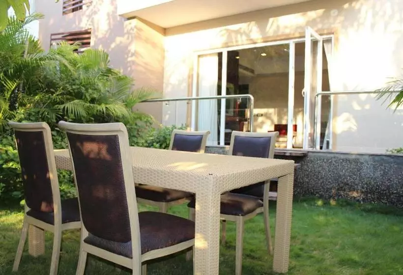 7 Seasons Resort & Spa