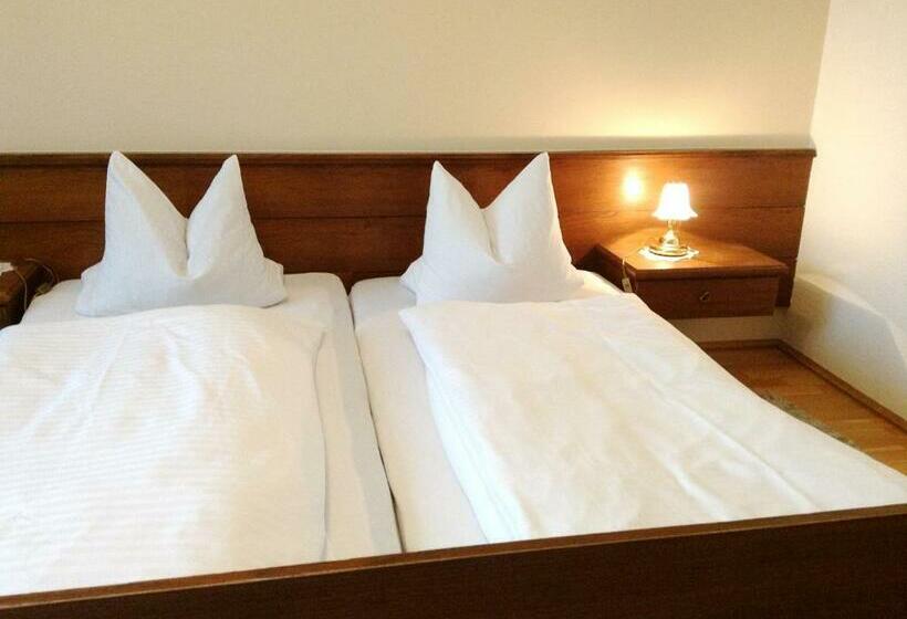 호스텔 Gasthof Kaiserin Elisabeth