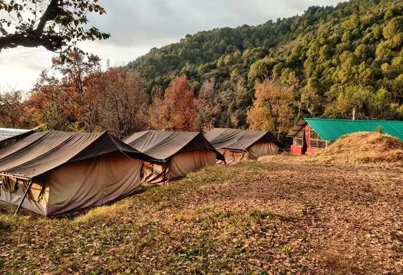 هاستل Monkey Mud House And Camps, Bir