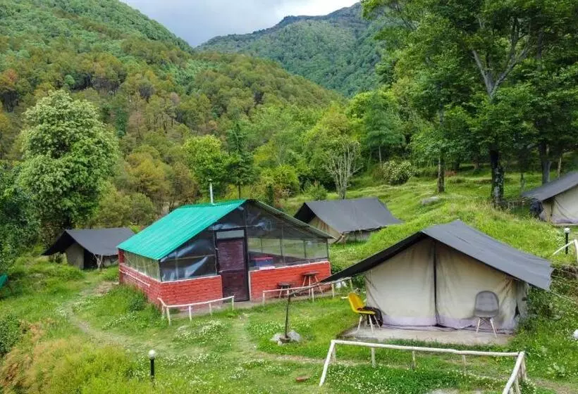 هاستل Monkey Mud House And Camps, Bir