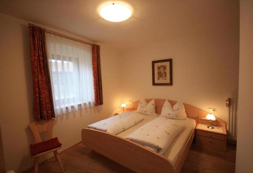 تختخواب و صبحانه Haus Schmiedhofer