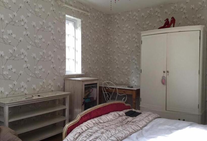 Bed and Breakfast Hurstbourne