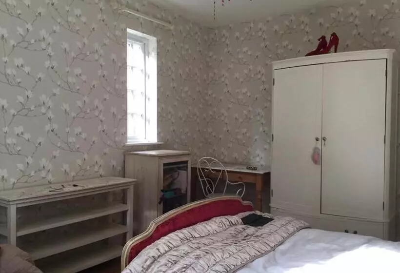 Aamiaismajoitus (B&B) Hurstbourne