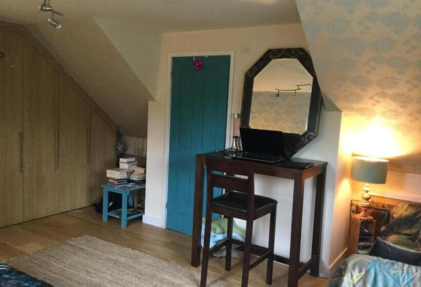 Bed and Breakfast Hurstbourne