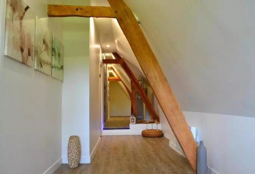 Aamiaismajoitus (B&B) La Cle De Saule