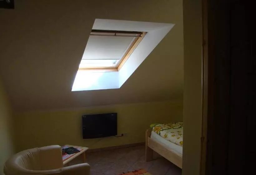 ベッドアンドブレックファースト Teschendorfer Landgasthof