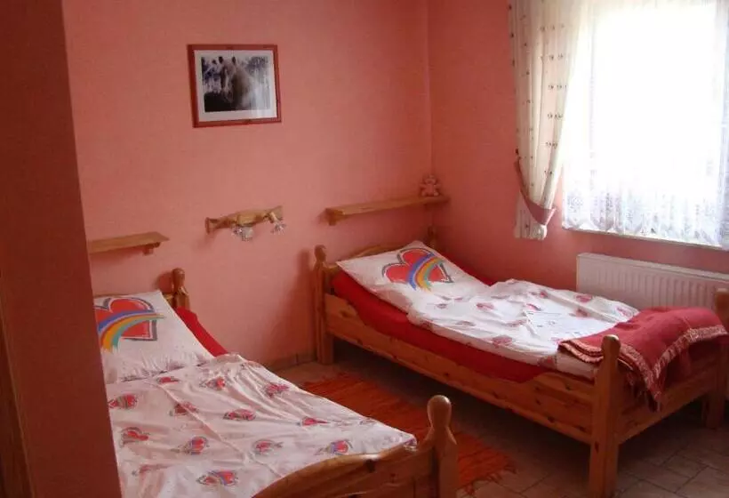 ベッドアンドブレックファースト Teschendorfer Landgasthof