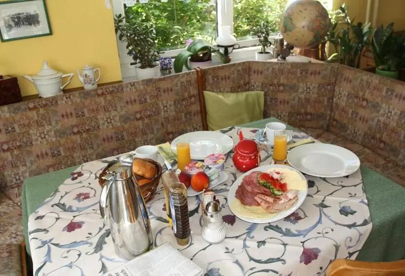 ベッドアンドブレックファースト Teschendorfer Landgasthof